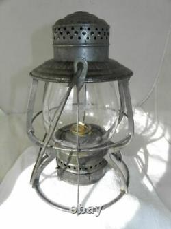 1889 UNION PACIFIC RAILROAD LANTERN Clear Lantern Globe