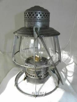 1889 UNION PACIFIC RAILROAD LANTERN Clear Lantern Globe