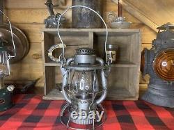 1945 Dietz Vesta Railroad Lantern With Original Globe NY USA-Leak Tested/ It Works
