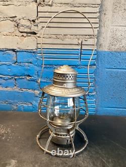 ADLAKE 1897 NY. NH&H. RR NEW YORK NEW HAVEN&HARTFORD RAILROAD LANTERN WithEMB GLOBE