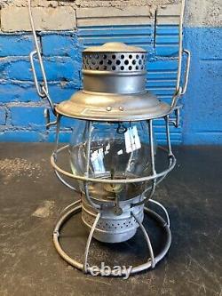 ADLAKE 1913 CHICAGO MILWAUKEE &St. PAUL RAILWAY LANTERN WithEMB. C. M. &St. P. Ry GLOBE