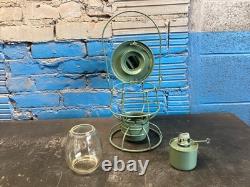 ADLAKE MILITARY DRAB GREEN PAINTED RAILROAD LANTERN WithETCHED(USA)MACBETH GLOBE