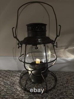 ADLAKE NORFOLK & WESTERN RAILWAY(N. &W. Ry) RAILROAD LANTERN WithEMB. (N&W) GLOBE