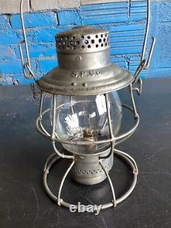 ADLAKE RELIABLE SOUTHERN PACIFIC RAILROAD (S. P. Co.) LANTERN With EMBOSSED GLOBE