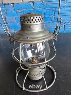 ADLAKE RELIABLE SOUTHERN PACIFIC RAILROAD (S. P. Co.) LANTERN With EMBOSSED GLOBE