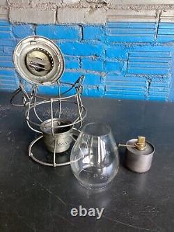 ADLAKE RELIABLE SOUTHERN PACIFIC RAILROAD (S. P. Co.) LANTERN With EMBOSSED GLOBE