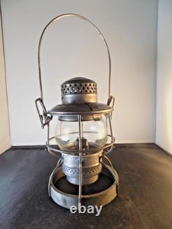 ADLAKE SWITCHMAN'S LANTERN LEHIGH VALLEY RAILROAD WithWEIGHTED BASE & CLEAR GLOBE