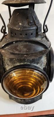ANTIQUE HL Piper Montreal CNR Railway Railroad Caboose Oil Lantern Amber Blue