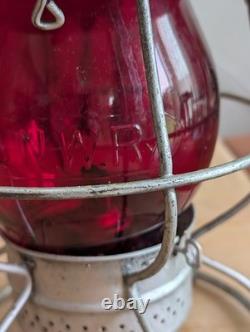 Adams And Westlake Reliable C&NW Railroad Lantern Matching Cast Red Globe Adlake