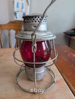 Adams And Westlake Reliable C&NW Railroad Lantern Matching Cast Red Globe Adlake