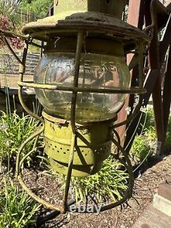 Adams & Westlake Southern Pacific Railroad Train Lamp Adlake Yellow Globe-READ