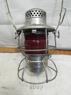 Adlake Penn Central Ribbed Red Globe RR Railroad Train Lantern Oil Lamp Kero