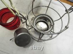 Adlake Penn Central Ribbed Red Globe RR Railroad Train Lantern Oil Lamp Kero