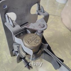 Aladdin 23 NW Railroad Caboose Kerosene Lamp Lantern, Wall Bracket & Shade