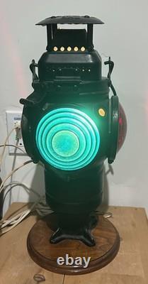 Antique Adlake 4-Way Switch Signal Railroad Lantern Non-Sweating Lamp Chicago