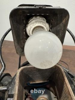 Antique Adlake Non-Sweating Railroad 4 Way Lantern Electric W Cord WithO One Red