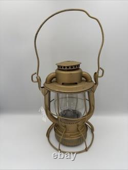 Antique Adlake Reliable L. V. R. R. Lehigh Valley Railroad Lantern Marked Globe