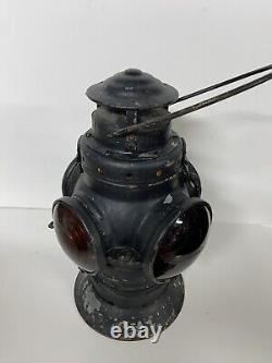 Antique Armspear 28A Railroad Caboose Signal Oil Lantern