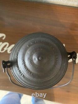 Antique Armspear Philadelphia And Reading Railroad Lantern. P&RRR