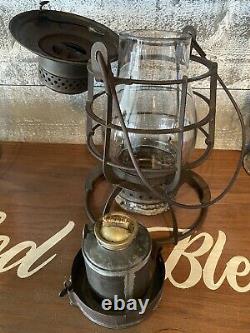 Antique Armspear Philadelphia And Reading Railroad Lantern. P&RRR
