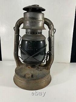 Antique Dietz D-lite No. 2 Railroad Lantern Train Lamp