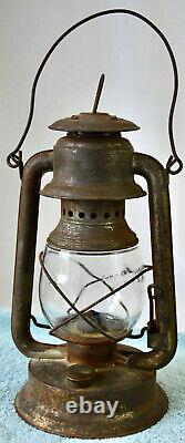 Antique Embury MFG Lantern Vintage Oil Lamp RR Yard Light Cabin Barn Utility