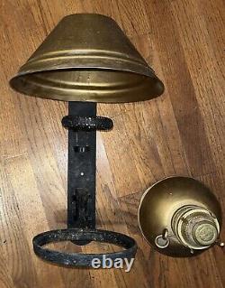 Antique HANDLAN ST. LOUIS RAILROAD CABOOSE WALL LAMP Lantern Large Center Draft