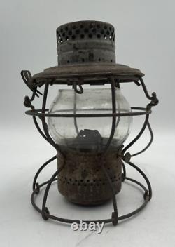 Antique Handlan Illinois Central (ICRR) Railroad Lantern Clear Globe
