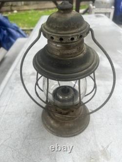 Antique Kelly Lamp Company Railroad Conductor Oil Lantern Rochester, New York