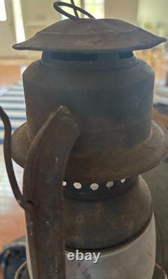 Antique Kerosene Lantern c. 1900 Rustic Barn Railroad Style w Glass Globe