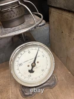 Antique Old Rare Rayo No 39 WB Railroad RR Oil Lantern Lamp Green Teal Globe USA