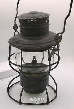 Antique Pere Marquette Railway Adam's #250 Kerosene Lantern, Globe Has C&O