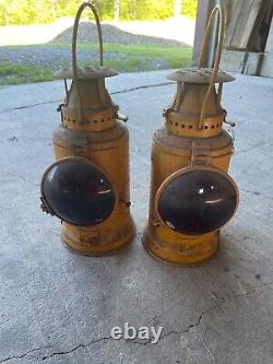 Antique RAILROAD ADLAKE CHICAGO Oil Lantern w Burner PRR lamp