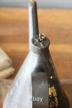 Antique Railroad Lantern Lamp Oiler Oil Can Star Design On LID Vintage Tin Metal
