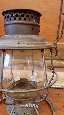 Antique SOUTHERN PACIFIC Railroad Lamp Marked S. P. Co R. R Light