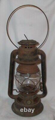Antique Simmons Liberty Kerosene Oil Railroad Lantern