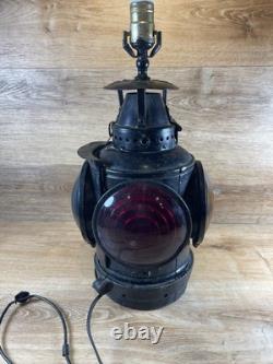 Antique The ADLAKE Non-Sweating Lamp Chicago Railroad Train Switch Lantern Lamp