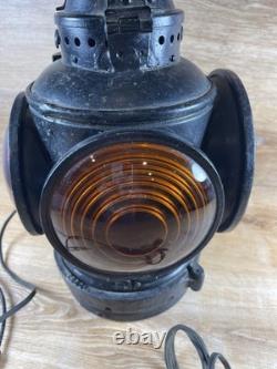 Antique The ADLAKE Non-Sweating Lamp Chicago Railroad Train Switch Lantern Lamp