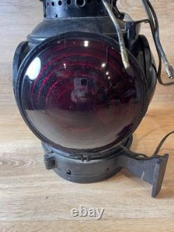 Antique The ADLAKE Non-Sweating Lamp Chicago Railroad Train Switch Lantern Lamp