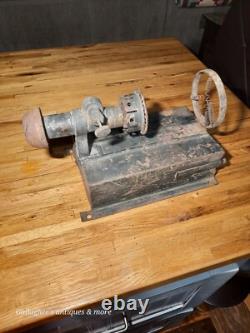 Antique Wall Mount Caboose Railroad Lantern Lamp Square Oil lamp