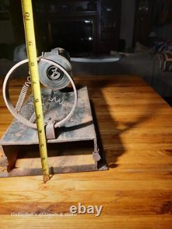 Antique Wall Mount Caboose Railroad Lantern Lamp Square Oil lamp