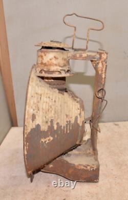 Antique railroad inspectors lamp embury No 20 kerosene oil light 1886 patent