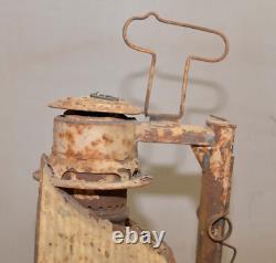Antique railroad inspectors lamp embury No 20 kerosene oil light 1886 patent