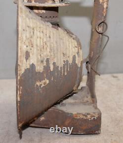 Antique railroad inspectors lamp embury No 20 kerosene oil light 1886 patent