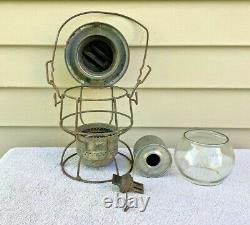 Armspear B&O 1925 Railroad Lantern w / B&O Stamped Globe/ Unmarked Burner jj