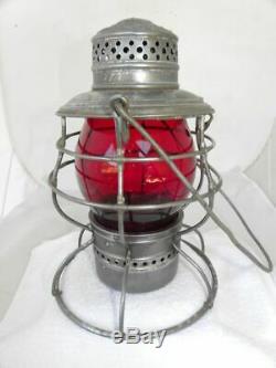 BURLINGTON ROUTE RAILROAD LANTERN Signal Red Cast Lantern Globe