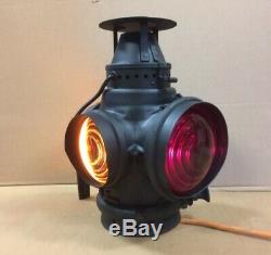 Beautiful Santa Fe Railroad Caboose Lamp Lantern 4 Way
