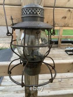 C. C. C. & St. L Railroad Lantern WithClear Cast Globe
