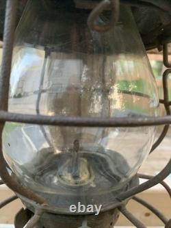 C. C. C. & St. L Railroad Lantern WithClear Cast Globe