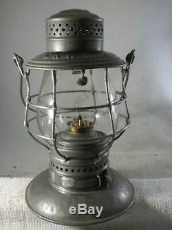 C&WM RR 1882 A&W bellbottom railroad lantern withclear etched C&WM ext base globe